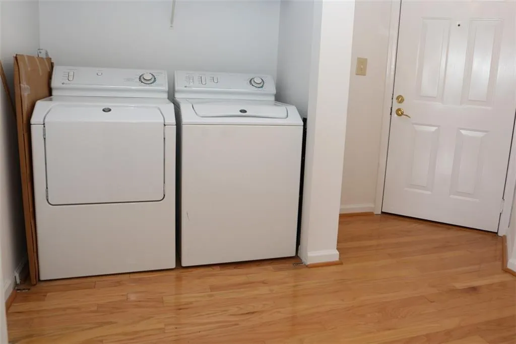 795 Hammond Drive Unit 1408, Sandy Springs, Georgia 30328, 1 Bedroom Bedrooms, ,1 BathroomBathrooms,Residential,Sold,795 Hammond Drive Unit 1408,6853681