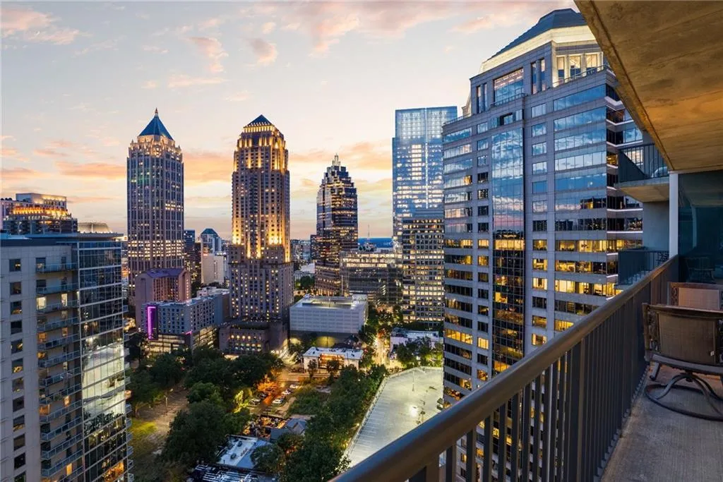 1080 Peachtree Street Ne Unit 2315, Atlanta, Georgia 30309, 2 Bedrooms Bedrooms, ,2 BathroomsBathrooms,Residential,For Sale,1080 Peachtree Street Ne Unit 2315,7625355