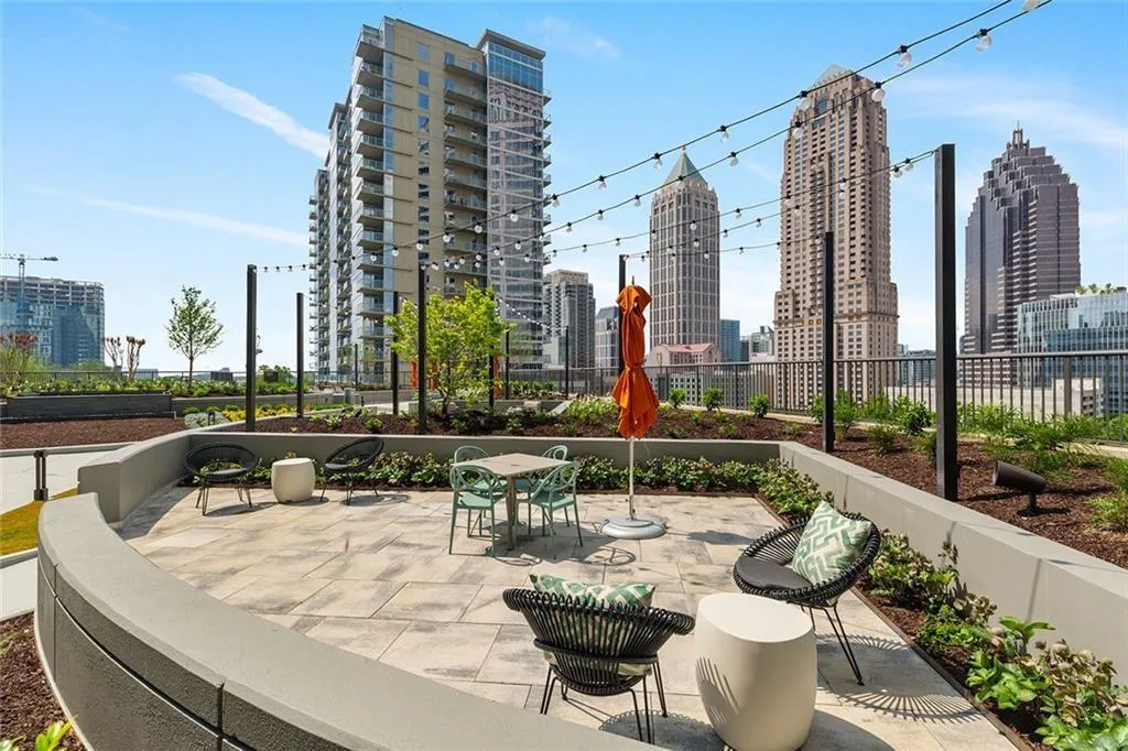1080 Peachtree Street Ne Unit 2315, Atlanta, Georgia 30309, 2 Bedrooms Bedrooms, ,2 BathroomsBathrooms,Residential,For Sale,1080 Peachtree Street Ne Unit 2315,7625355