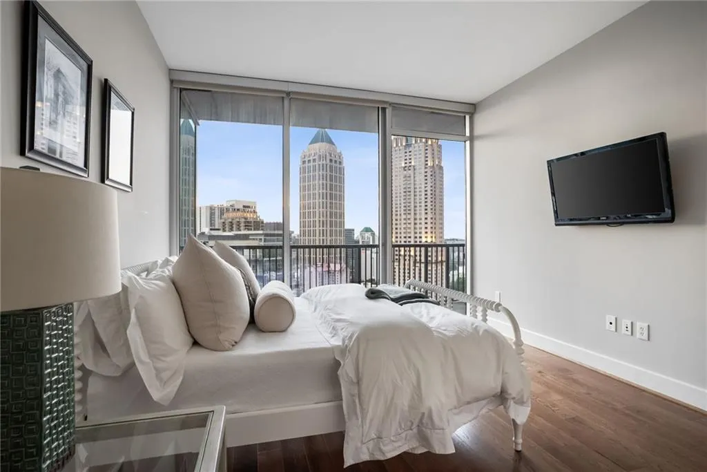 1080 Peachtree Street Ne Unit 2315, Atlanta, Georgia 30309, 2 Bedrooms Bedrooms, ,2 BathroomsBathrooms,Residential,For Sale,1080 Peachtree Street Ne Unit 2315,7625355
