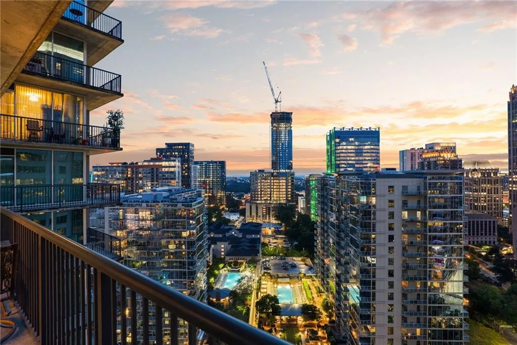 1080 Peachtree Street Ne Unit 2315, Atlanta, Georgia 30309, 2 Bedrooms Bedrooms, ,2 BathroomsBathrooms,Residential,For Sale,1080 Peachtree Street Ne Unit 2315,7625355