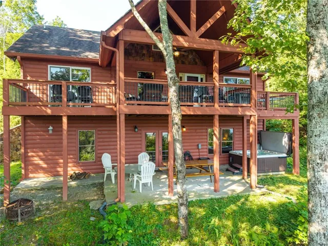 232 Apache Trail, Chatsworth, Georgia 30705