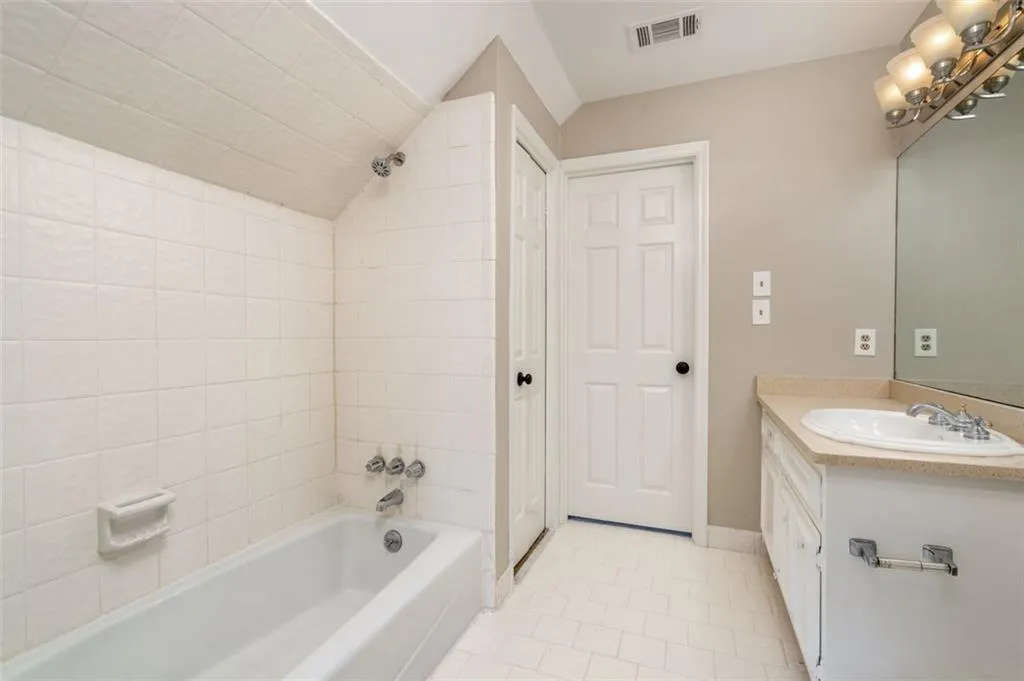 7685 Wickley Way, Sandy Springs, Georgia 30350, 4 Bedrooms Bedrooms, ,3 BathroomsBathrooms,Residential,Sold,7685 Wickley Way,6884883