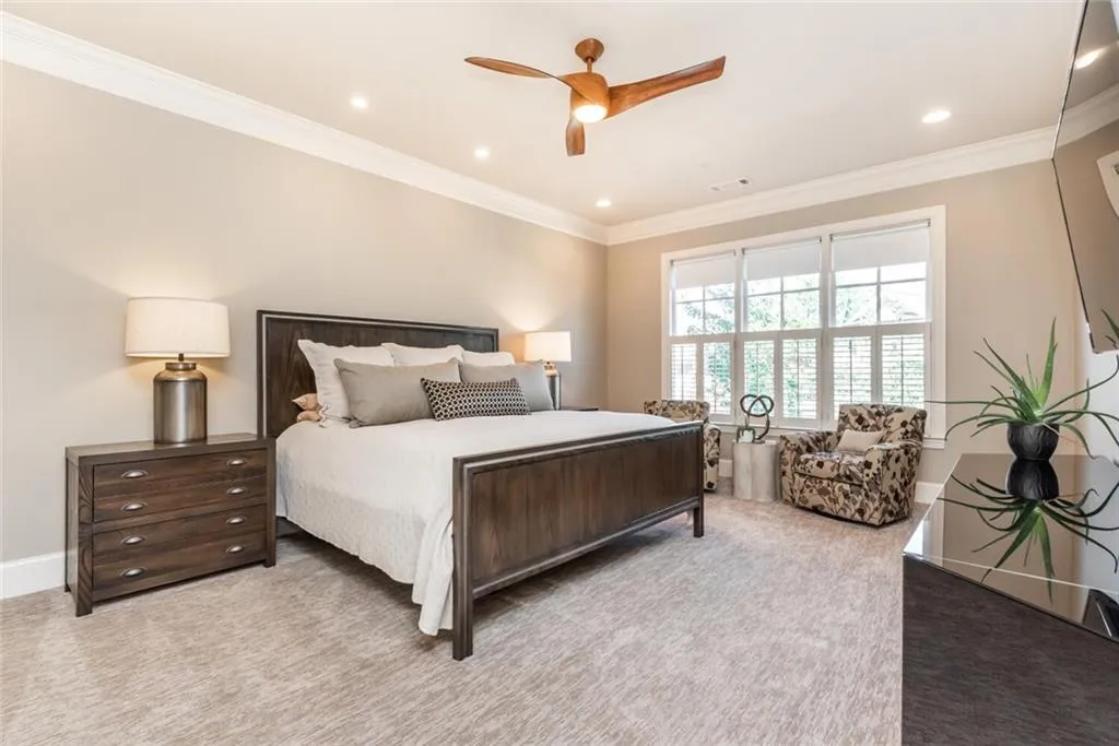 6060 City Walk Lane Unit 302, Sandy Springs, Georgia 30328, 3 Bedrooms Bedrooms, ,3 BathroomsBathrooms,Residential,Sold,6060 City Walk Lane Unit 302,6948333