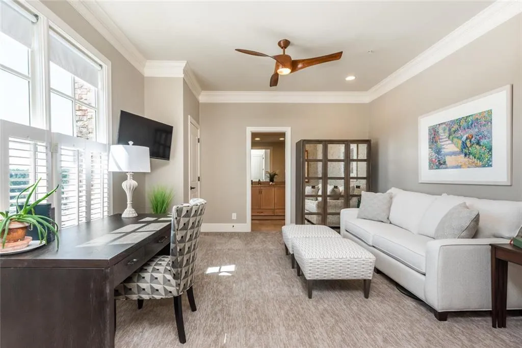 6060 City Walk Lane Unit 302, Sandy Springs, Georgia 30328, 3 Bedrooms Bedrooms, ,3 BathroomsBathrooms,Residential,Sold,6060 City Walk Lane Unit 302,6948333