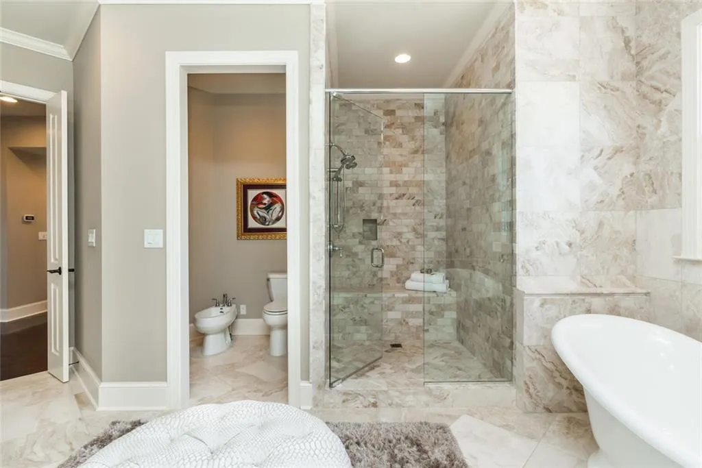 6060 City Walk Lane Unit 302, Sandy Springs, Georgia 30328, 3 Bedrooms Bedrooms, ,3 BathroomsBathrooms,Residential,Sold,6060 City Walk Lane Unit 302,6948333