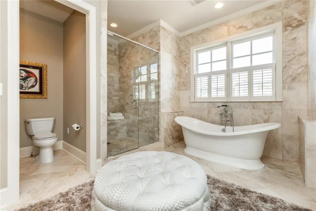 6060 City Walk Lane Unit 302, Sandy Springs, Georgia 30328, 3 Bedrooms Bedrooms, ,3 BathroomsBathrooms,Residential,Sold,6060 City Walk Lane Unit 302,6948333