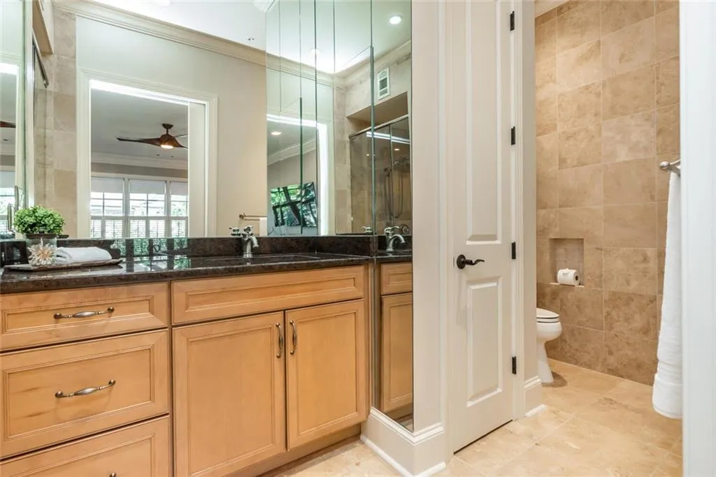 6060 City Walk Lane Unit 302, Sandy Springs, Georgia 30328, 3 Bedrooms Bedrooms, ,3 BathroomsBathrooms,Residential,Sold,6060 City Walk Lane Unit 302,6948333