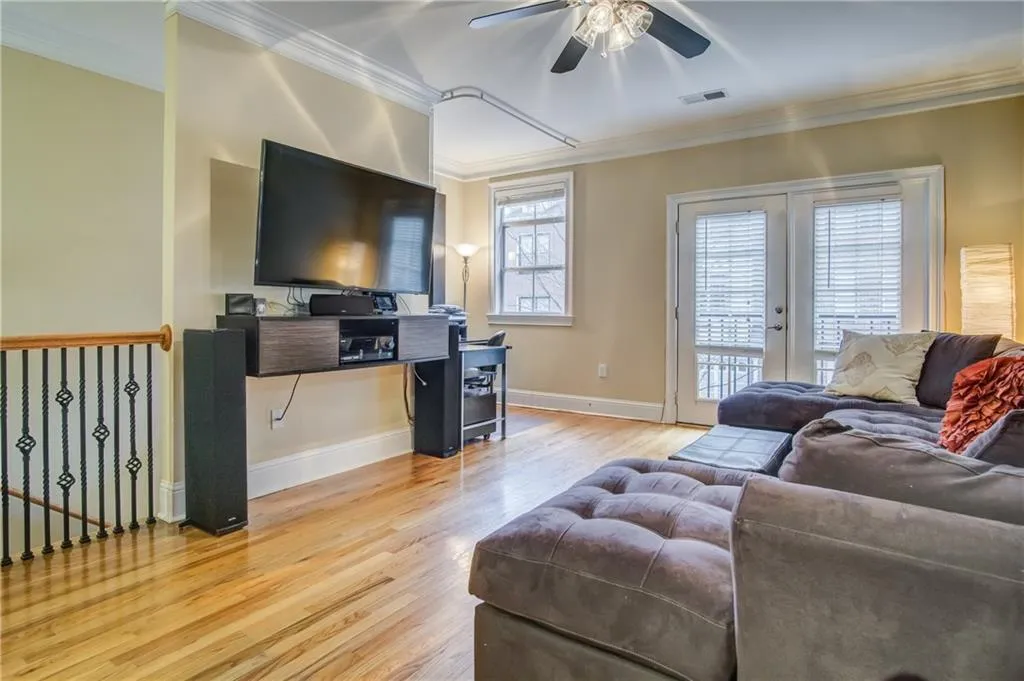 5570 Glenridge Park, Atlanta, Georgia 30342, 2 Bedrooms Bedrooms, ,2 BathroomsBathrooms,Residential,Sold,5570 Glenridge Park,5966691