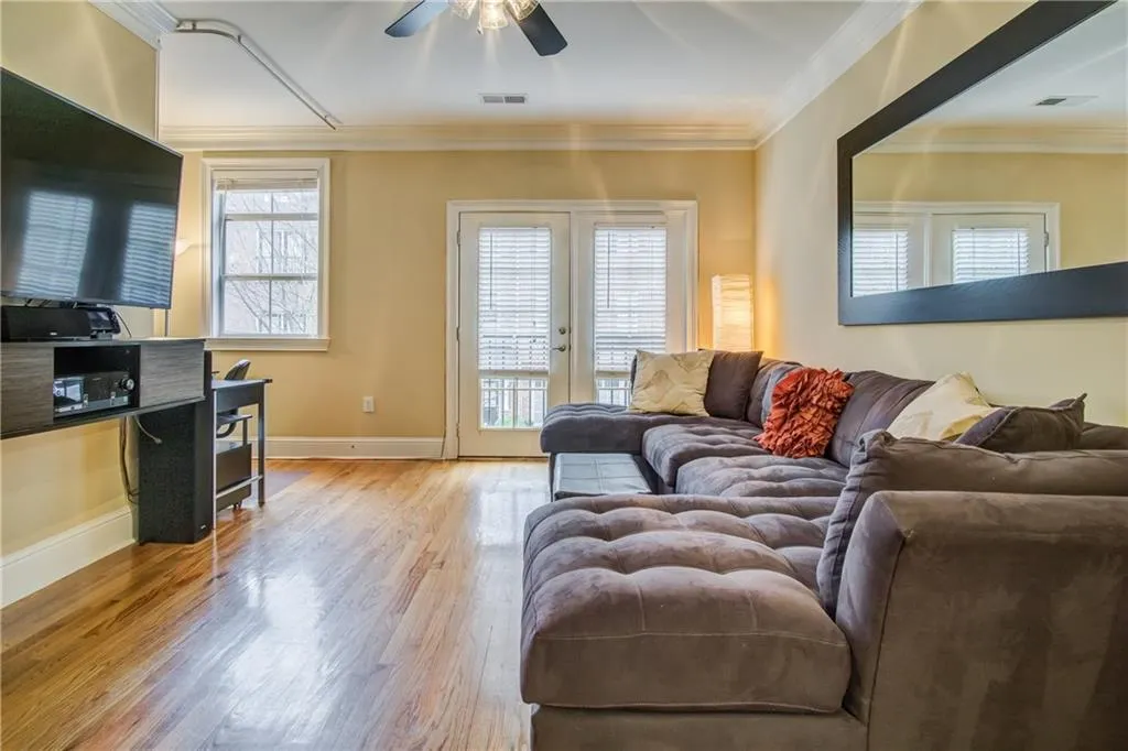 5570 Glenridge Park, Atlanta, Georgia 30342, 2 Bedrooms Bedrooms, ,2 BathroomsBathrooms,Residential,Sold,5570 Glenridge Park,5966691