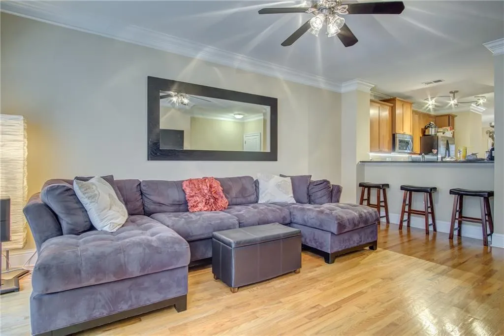 5570 Glenridge Park, Atlanta, Georgia 30342, 2 Bedrooms Bedrooms, ,2 BathroomsBathrooms,Residential,Sold,5570 Glenridge Park,5966691