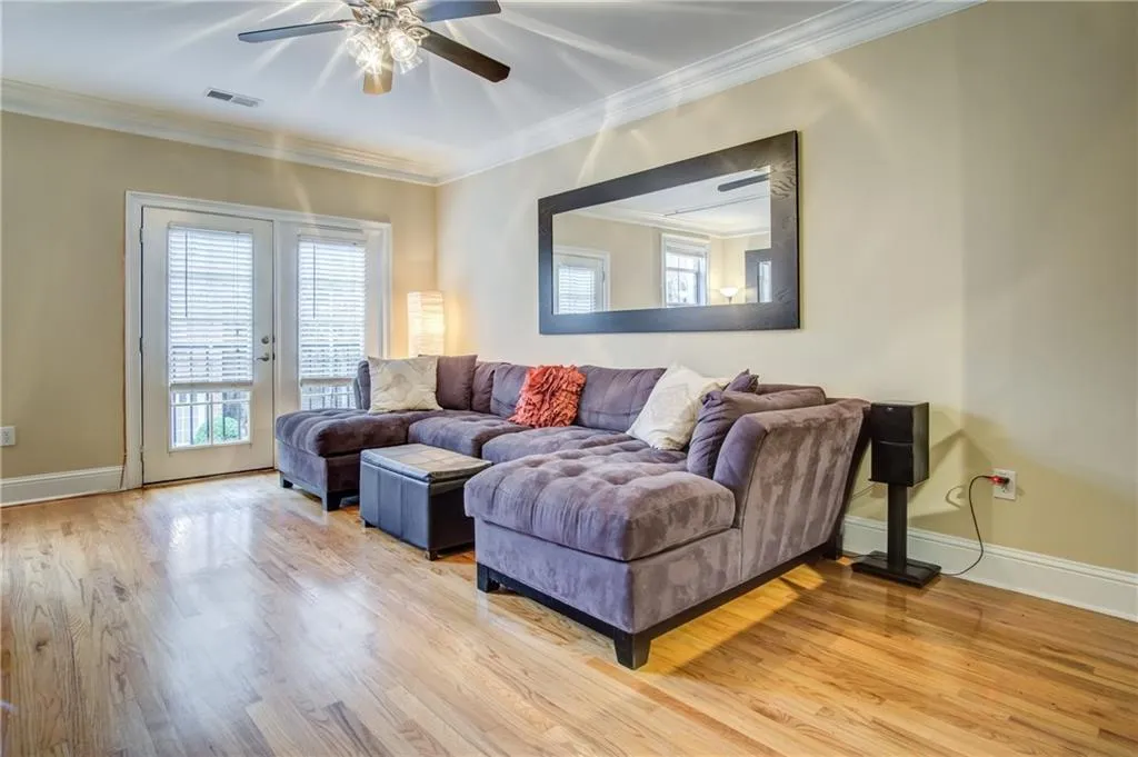 5570 Glenridge Park, Atlanta, Georgia 30342, 2 Bedrooms Bedrooms, ,2 BathroomsBathrooms,Residential,Sold,5570 Glenridge Park,5966691