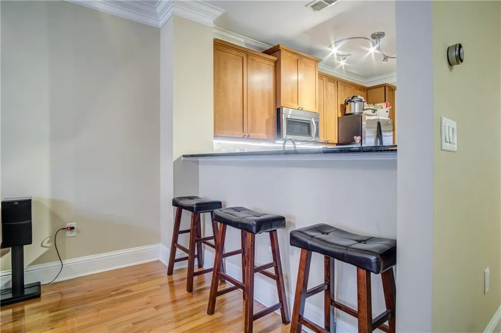 5570 Glenridge Park, Atlanta, Georgia 30342, 2 Bedrooms Bedrooms, ,2 BathroomsBathrooms,Residential,Sold,5570 Glenridge Park,5966691