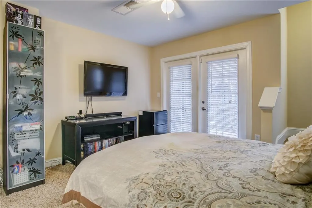 5570 Glenridge Park, Atlanta, Georgia 30342, 2 Bedrooms Bedrooms, ,2 BathroomsBathrooms,Residential,Sold,5570 Glenridge Park,5966691
