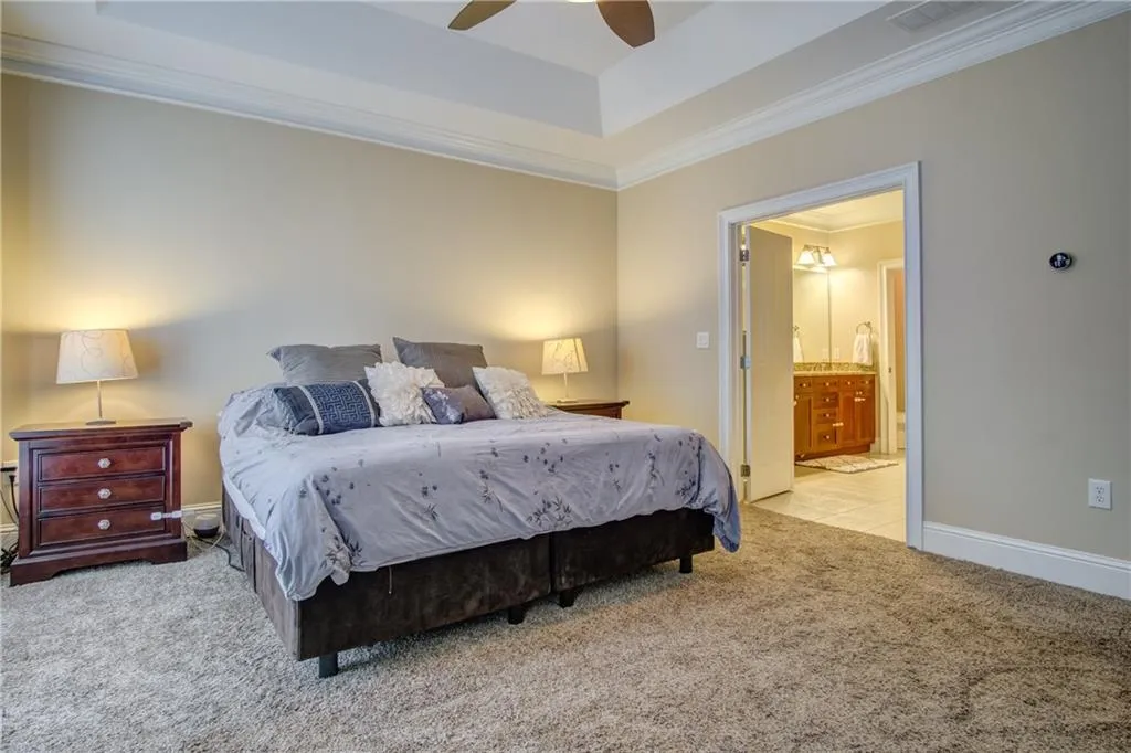 5570 Glenridge Park, Atlanta, Georgia 30342, 2 Bedrooms Bedrooms, ,2 BathroomsBathrooms,Residential,Sold,5570 Glenridge Park,5966691