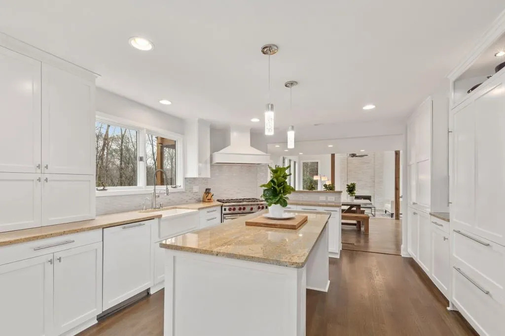 7950 Innsbruck Drive, Sandy Springs, Georgia 30350, 4 Bedrooms Bedrooms, ,3 BathroomsBathrooms,Residential,Sold,7950 Innsbruck Drive,6693778