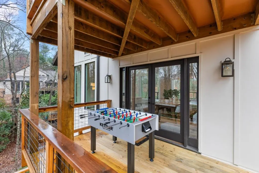 7950 Innsbruck Drive, Sandy Springs, Georgia 30350, 4 Bedrooms Bedrooms, ,3 BathroomsBathrooms,Residential,Sold,7950 Innsbruck Drive,6693778