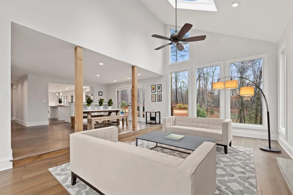 7950 Innsbruck Drive, Sandy Springs, Georgia 30350, 4 Bedrooms Bedrooms, ,3 BathroomsBathrooms,Residential,Sold,7950 Innsbruck Drive,6693778