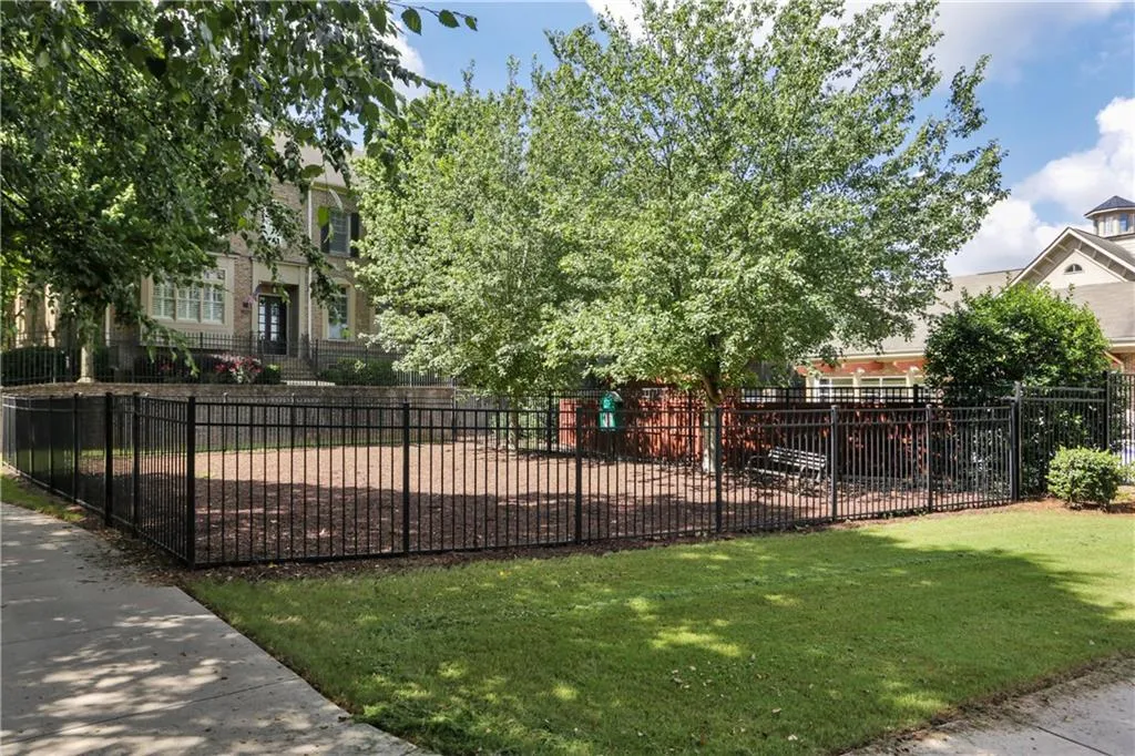 655 Lockton Place, Atlanta, Georgia 30342, 4 Bedrooms Bedrooms, ,4 BathroomsBathrooms,Residential,Sold,655 Lockton Place,6978262