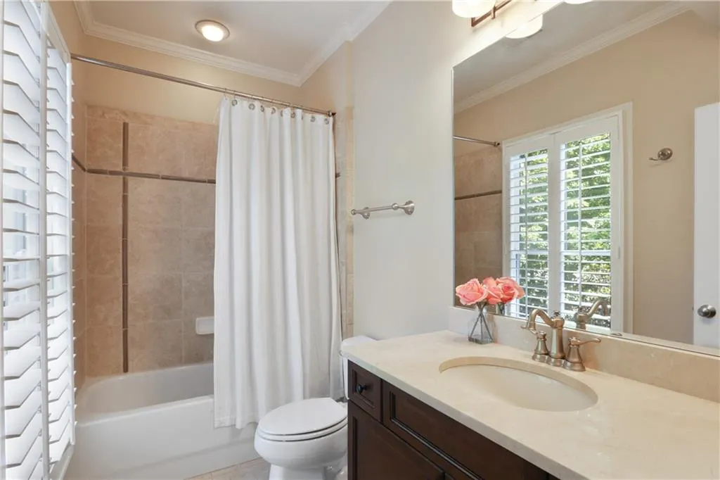 655 Lockton Place, Atlanta, Georgia 30342, 4 Bedrooms Bedrooms, ,4 BathroomsBathrooms,Residential,Sold,655 Lockton Place,6978262