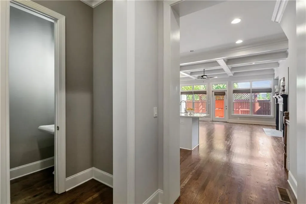 655 Lockton Place, Atlanta, Georgia 30342, 4 Bedrooms Bedrooms, ,4 BathroomsBathrooms,Residential,Sold,655 Lockton Place,6978262