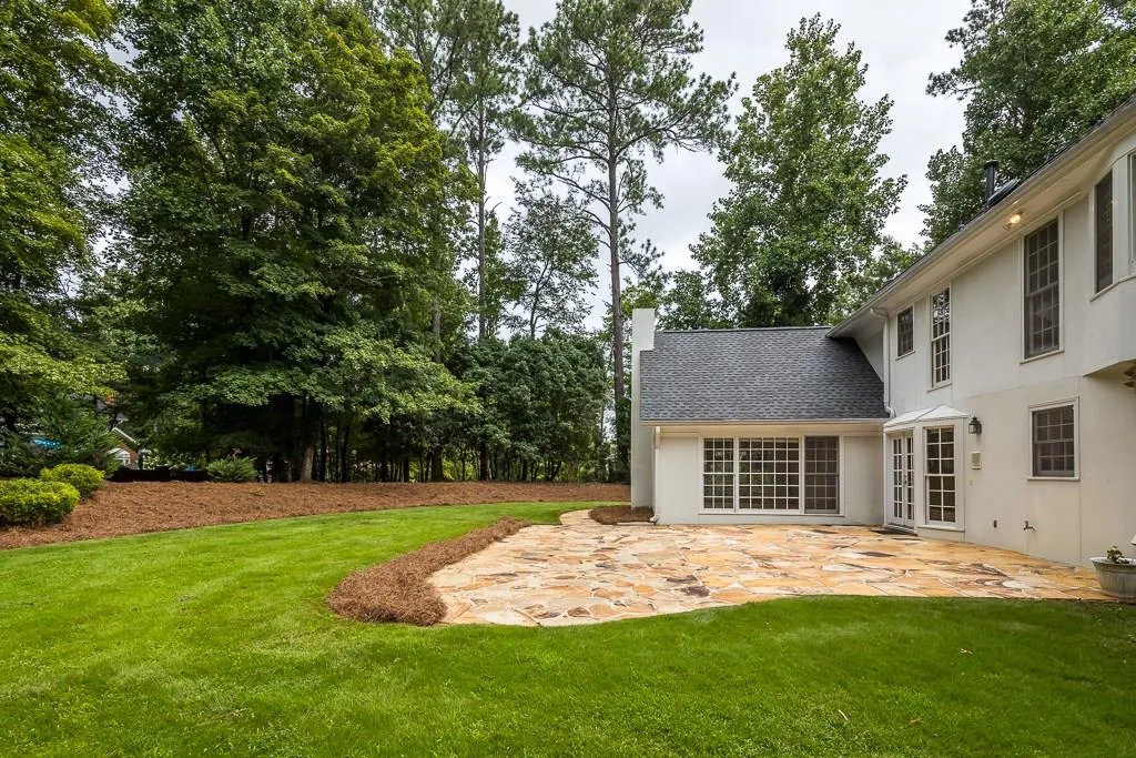 1580 Lazy River Lane, Sandy Springs, Georgia 30350, 4 Bedrooms Bedrooms, ,3 BathroomsBathrooms,Residential,Sold,1580 Lazy River Lane,6060310