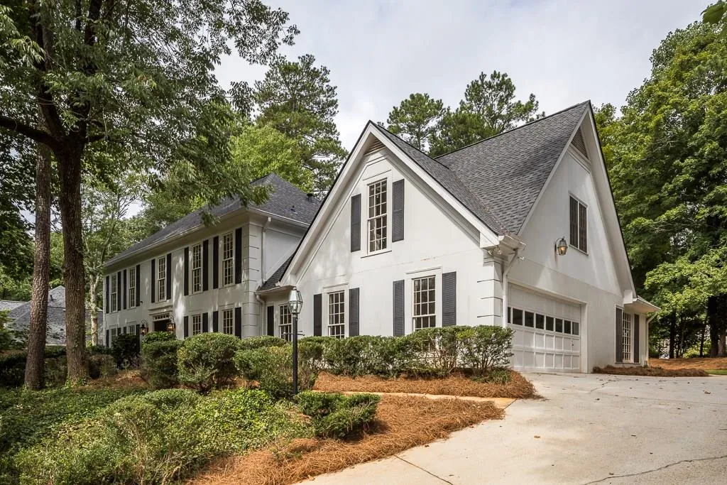 1580 Lazy River Lane, Sandy Springs, Georgia 30350, 4 Bedrooms Bedrooms, ,3 BathroomsBathrooms,Residential,Sold,1580 Lazy River Lane,6060310