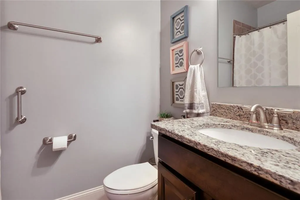 7805 Stratford Lane, Sandy Springs, Georgia 30350, 7 Bedrooms Bedrooms, ,4 BathroomsBathrooms,Residential,Sold,7805 Stratford Lane,6742772