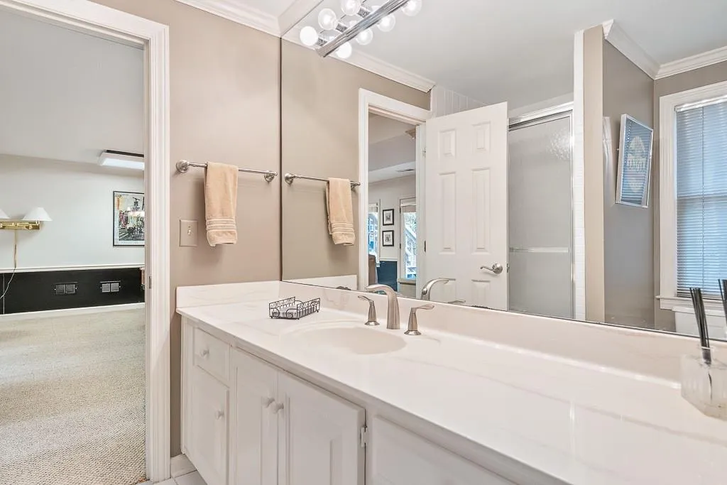 5500 Errol Place, Sandy Springs, Georgia 30327, 5 Bedrooms Bedrooms, ,4 BathroomsBathrooms,Residential,Sold,5500 Errol Place,6640866