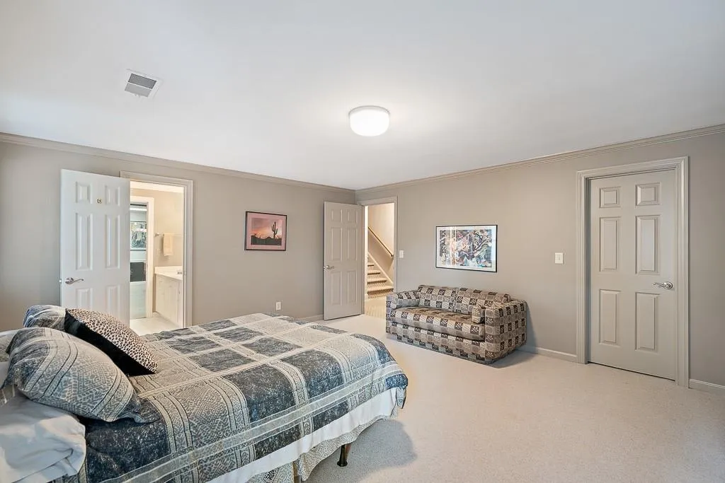 5500 Errol Place, Sandy Springs, Georgia 30327, 5 Bedrooms Bedrooms, ,4 BathroomsBathrooms,Residential,Sold,5500 Errol Place,6640866