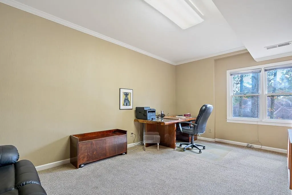 5500 Errol Place, Sandy Springs, Georgia 30327, 5 Bedrooms Bedrooms, ,4 BathroomsBathrooms,Residential,Sold,5500 Errol Place,6640866