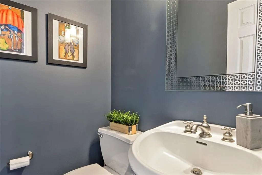 77 Chemin De Vie, Atlanta, Georgia 30342, 3 Bedrooms Bedrooms, ,3 BathroomsBathrooms,Residential,Sold,77 Chemin De Vie,6918204