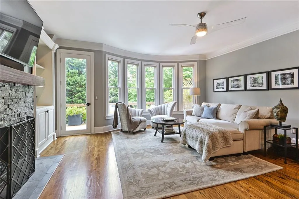 77 Chemin De Vie, Atlanta, Georgia 30342, 3 Bedrooms Bedrooms, ,3 BathroomsBathrooms,Residential,Sold,77 Chemin De Vie,6918204