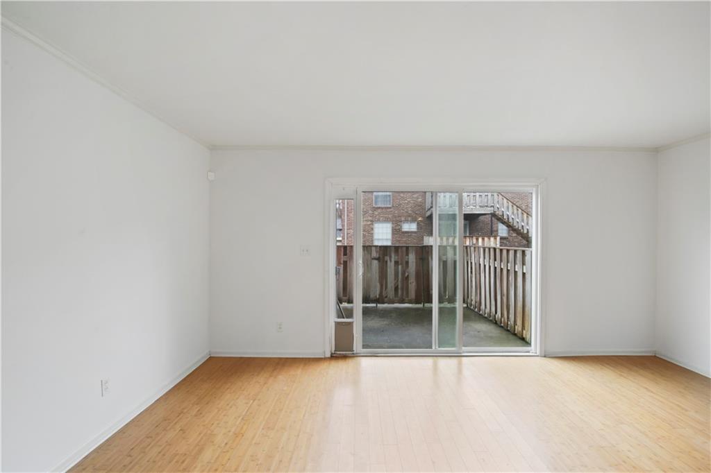 5678 Kingsport Drive, Sandy Springs, Georgia 30342, 2 Bedrooms Bedrooms, ,1 BathroomBathrooms,Residential,Sold,5678 Kingsport Drive,7310169