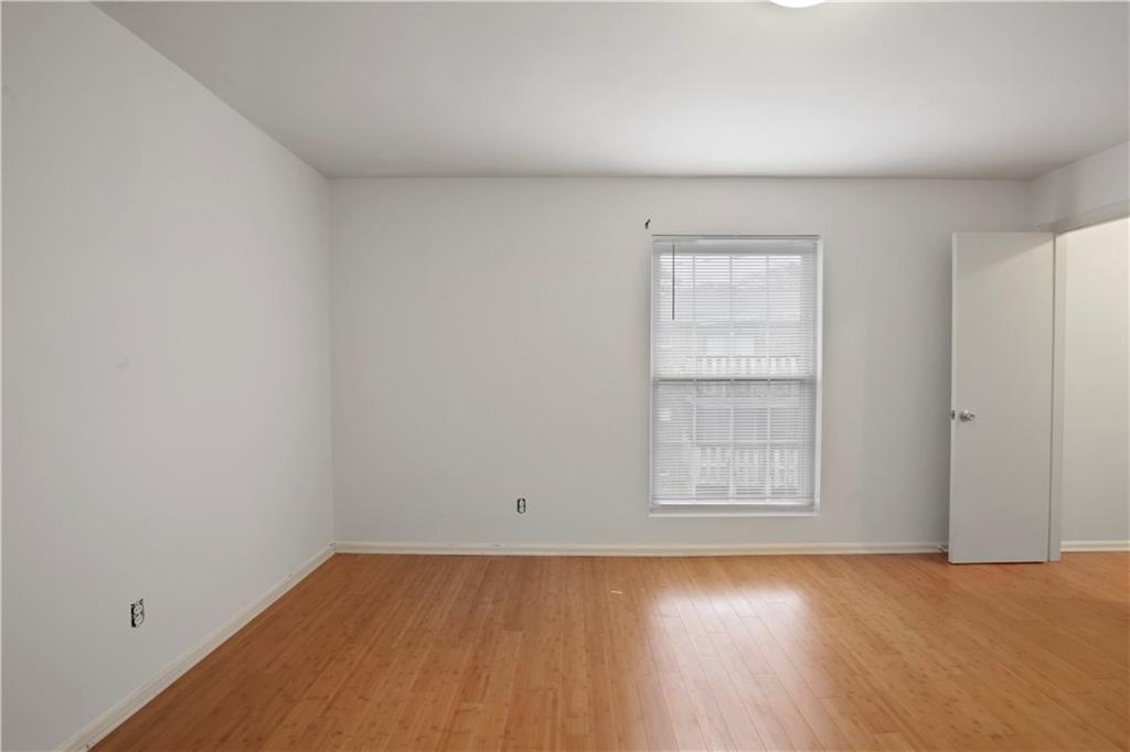 5678 Kingsport Drive, Sandy Springs, Georgia 30342, 2 Bedrooms Bedrooms, ,1 BathroomBathrooms,Residential,Sold,5678 Kingsport Drive,7310169