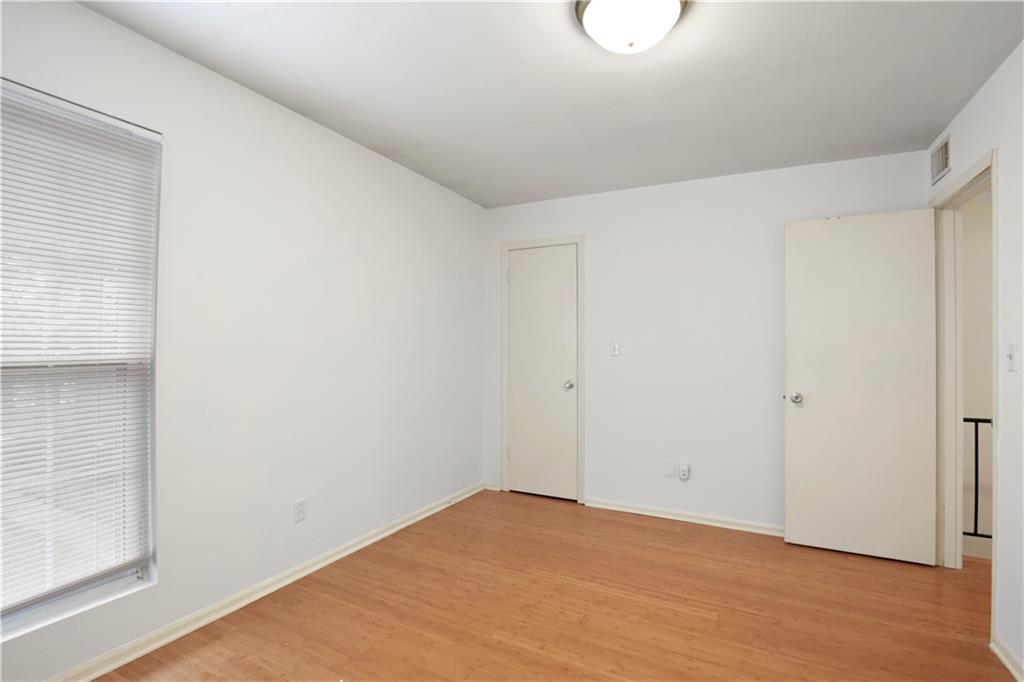 5678 Kingsport Drive, Sandy Springs, Georgia 30342, 2 Bedrooms Bedrooms, ,1 BathroomBathrooms,Residential,Sold,5678 Kingsport Drive,7310169