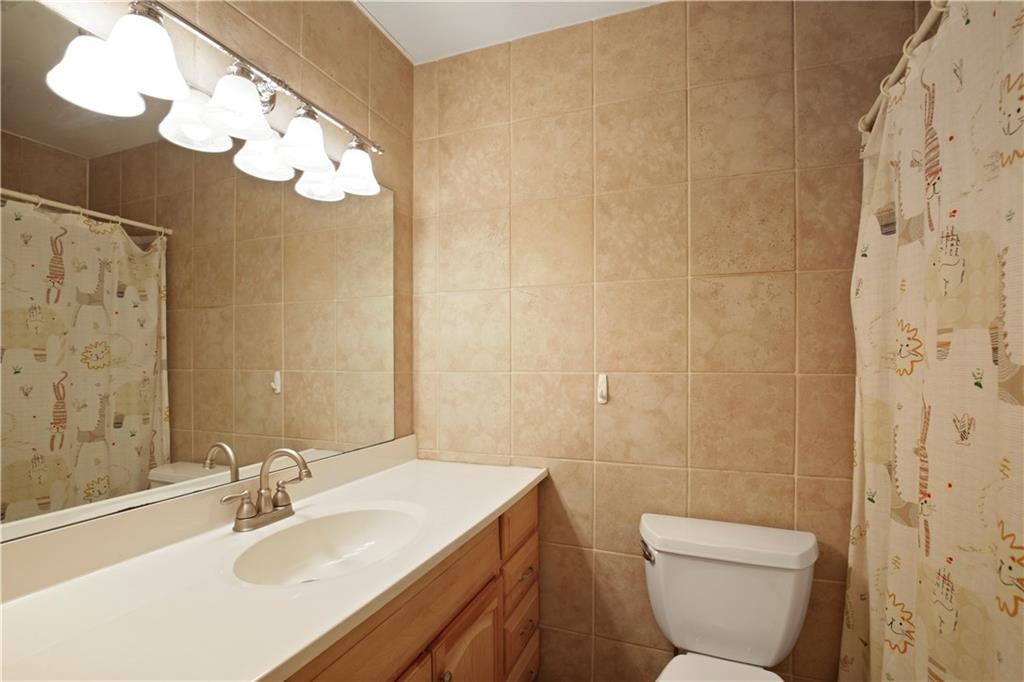 5678 Kingsport Drive, Sandy Springs, Georgia 30342, 2 Bedrooms Bedrooms, ,1 BathroomBathrooms,Residential,Sold,5678 Kingsport Drive,7310169