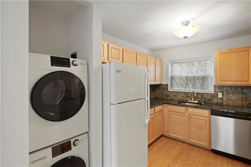 5678 Kingsport Drive, Sandy Springs, Georgia 30342, 2 Bedrooms Bedrooms, ,1 BathroomBathrooms,Residential,Sold,5678 Kingsport Drive,7310169