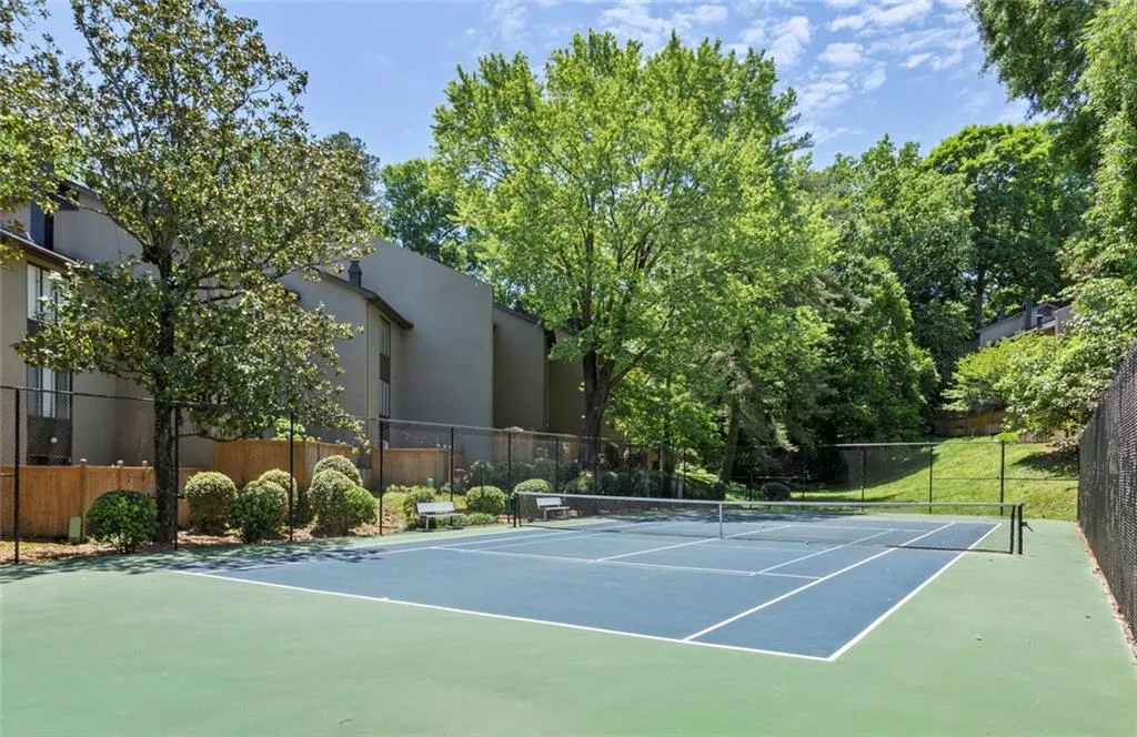 31 Ivy Ridge, Atlanta, Georgia 30342, 2 Bedrooms Bedrooms, ,2 BathroomsBathrooms,Residential,For Sale,31 Ivy Ridge,7619825