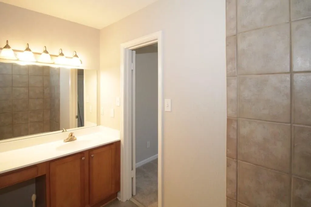 105 N River Drive Unit H, Atlanta, Georgia 30350, 2 Bedrooms Bedrooms, ,2 BathroomsBathrooms,Residential,Sold,105 N River Drive Unit H,5952455