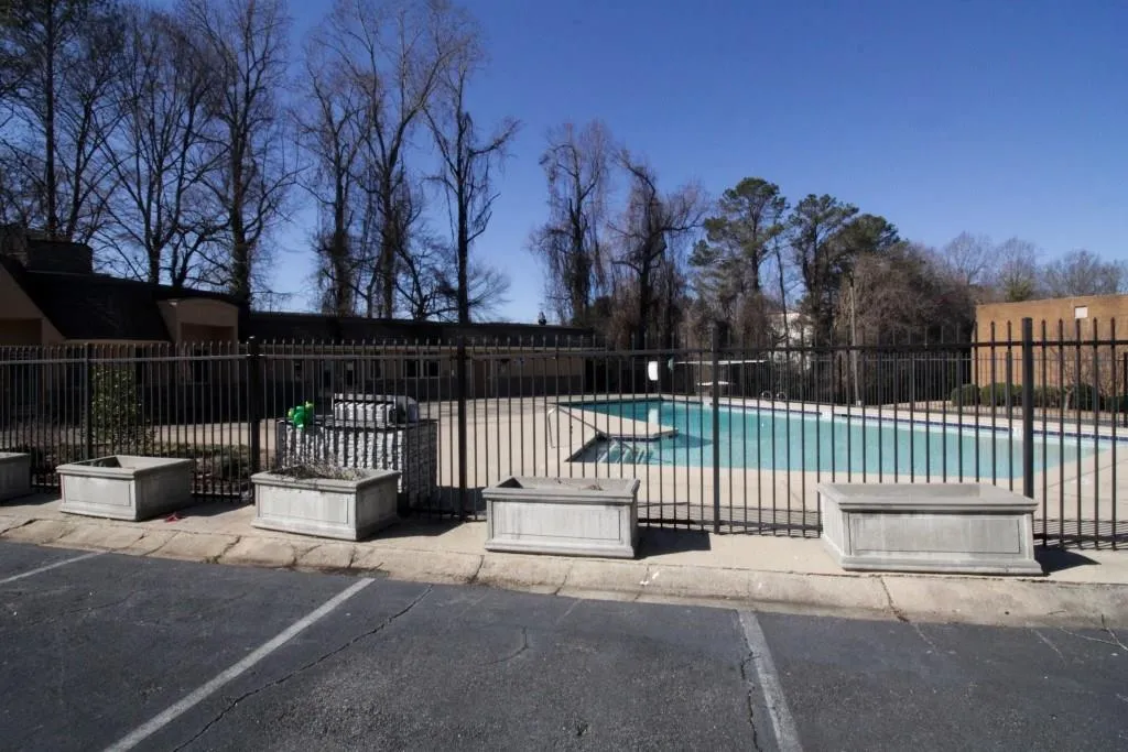 105 N River Drive Unit H, Atlanta, Georgia 30350, 2 Bedrooms Bedrooms, ,2 BathroomsBathrooms,Residential,Sold,105 N River Drive Unit H,5952455