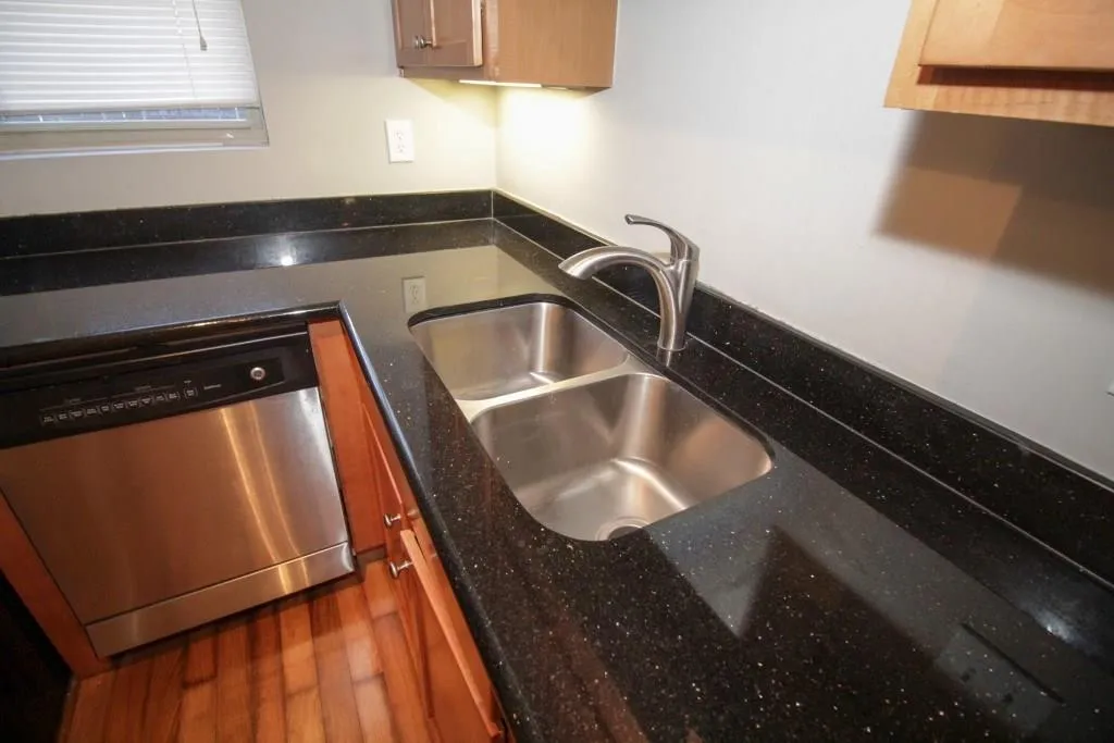 105 N River Drive Unit H, Atlanta, Georgia 30350, 2 Bedrooms Bedrooms, ,2 BathroomsBathrooms,Residential,Sold,105 N River Drive Unit H,5952455