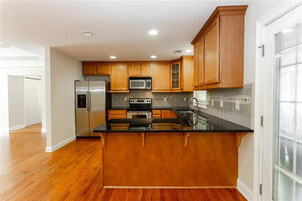 144 Chaseland Road, Atlanta, Georgia 30328, 3 Bedrooms Bedrooms, ,3 BathroomsBathrooms,Residential,Sold,144 Chaseland Road,6108044