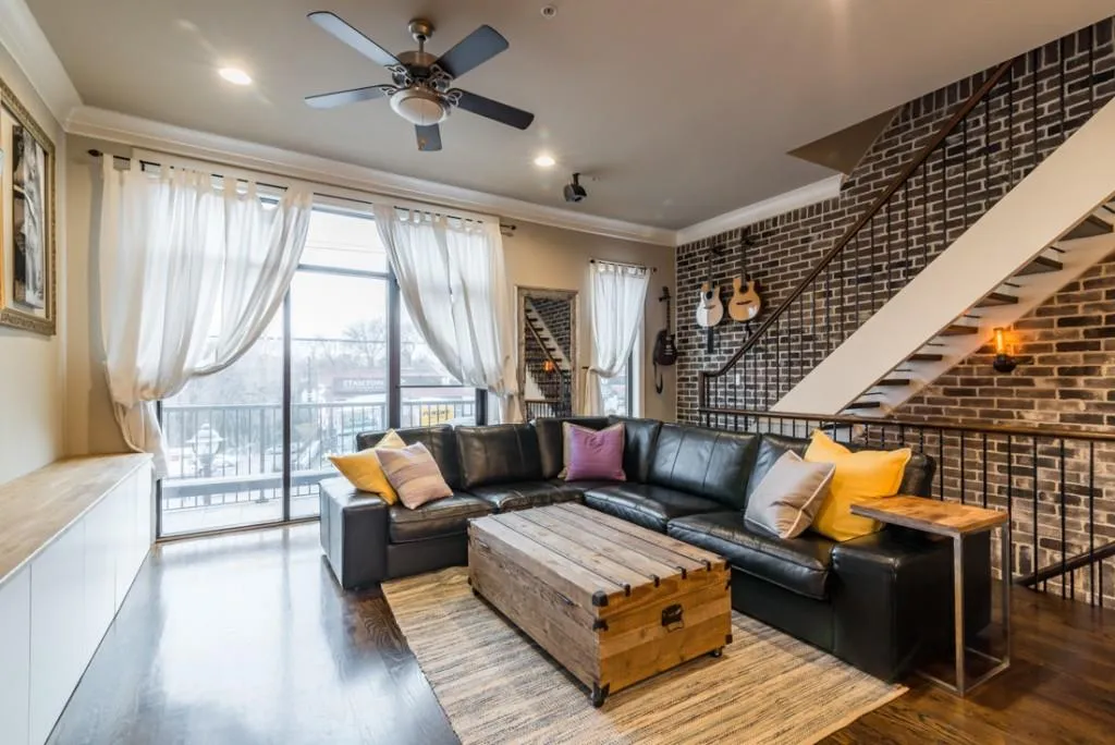 1199 Huff Road Nw Unit 107, Atlanta, Georgia 30318, 3 Bedrooms Bedrooms, ,3 BathroomsBathrooms,Residential,Sold,1199 Huff Road Nw Unit 107,5813846
