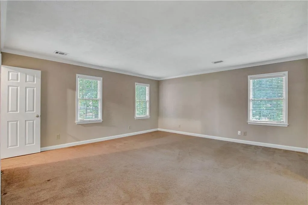 255 Glen Meadow Court, Sandy Springs, Georgia 30328, 4 Bedrooms Bedrooms, ,3 BathroomsBathrooms,Residential,Sold,255 Glen Meadow Court,6932413