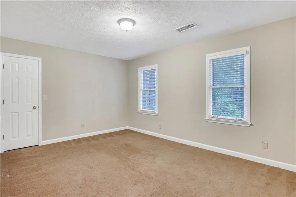 255 Glen Meadow Court, Sandy Springs, Georgia 30328, 4 Bedrooms Bedrooms, ,3 BathroomsBathrooms,Residential,Sold,255 Glen Meadow Court,6932413