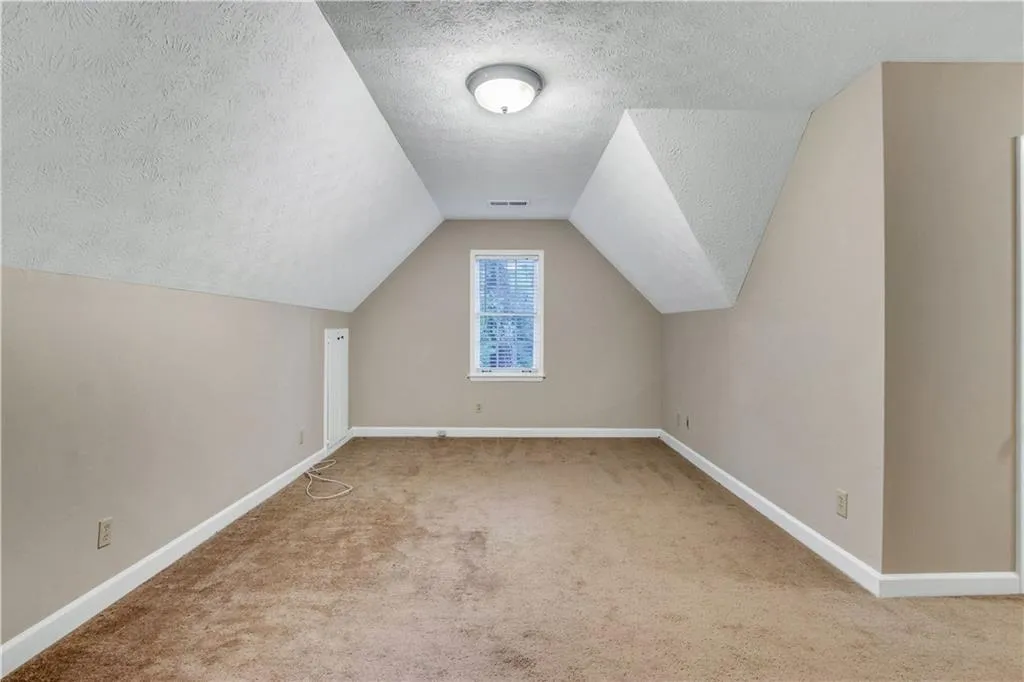 255 Glen Meadow Court, Sandy Springs, Georgia 30328, 4 Bedrooms Bedrooms, ,3 BathroomsBathrooms,Residential,Sold,255 Glen Meadow Court,6932413
