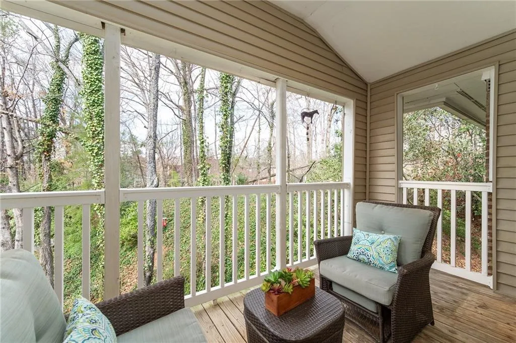 410 Barrington Hills Drive, Atlanta, Georgia 30350, 2 Bedrooms Bedrooms, ,2 BathroomsBathrooms,Residential,Sold,410 Barrington Hills Drive,7038737