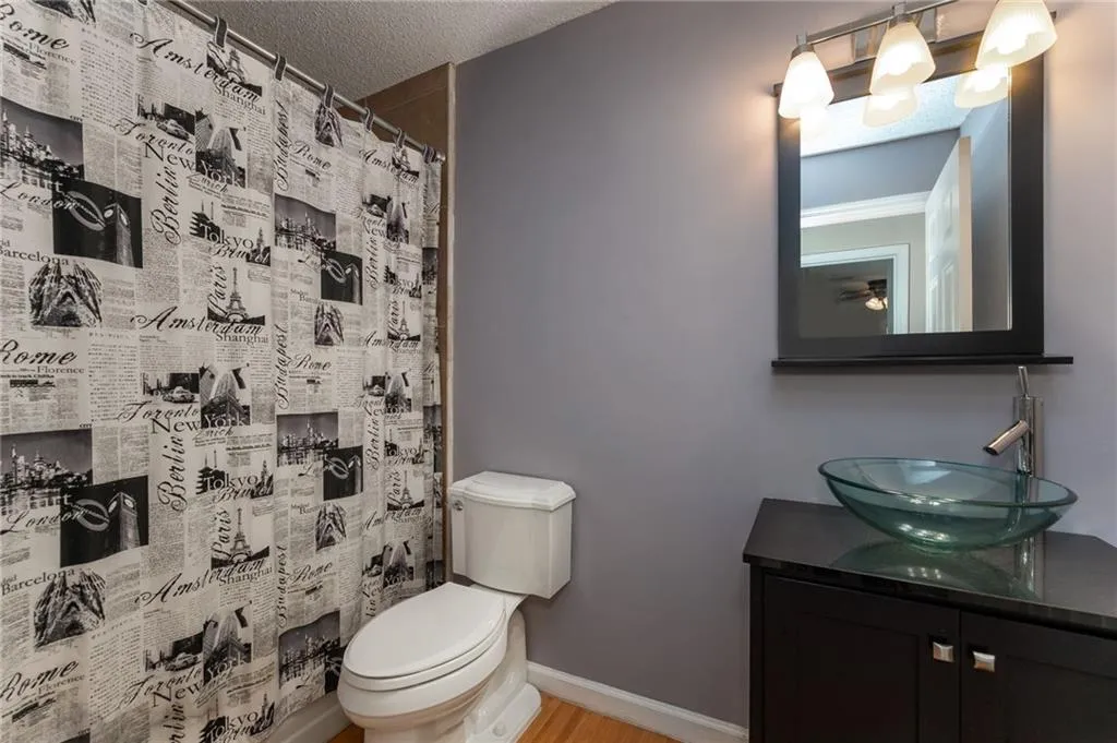 410 Barrington Hills Drive, Atlanta, Georgia 30350, 2 Bedrooms Bedrooms, ,2 BathroomsBathrooms,Residential,Sold,410 Barrington Hills Drive,7038737