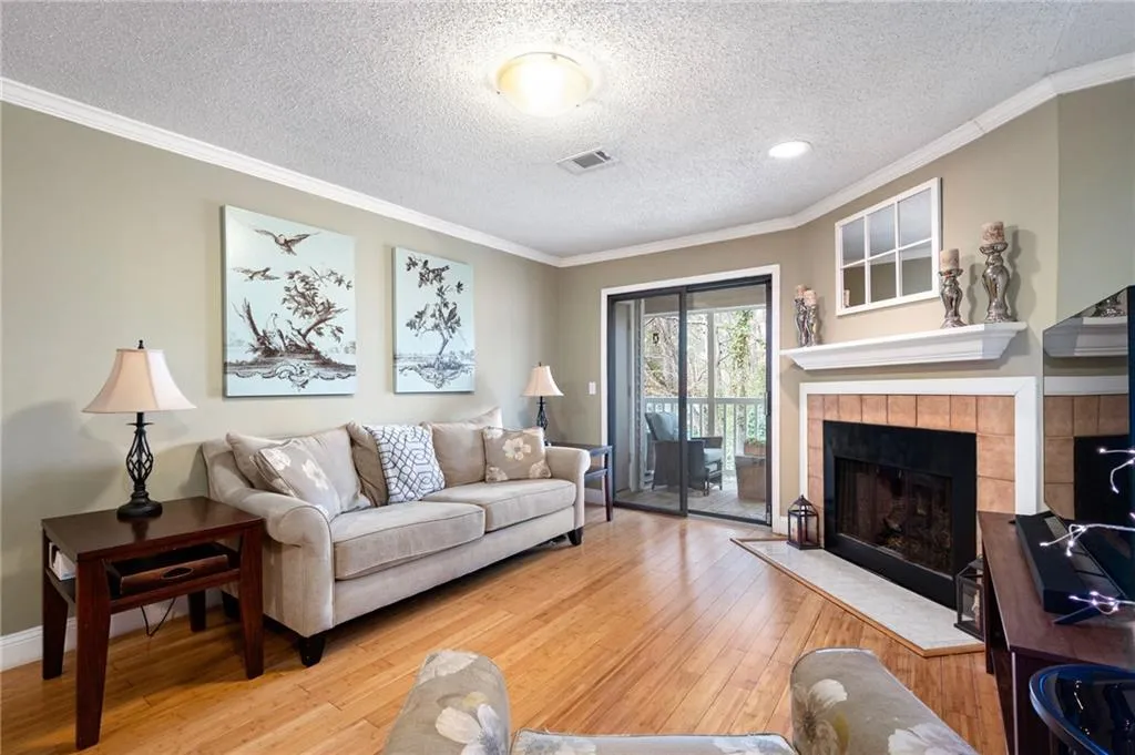 410 Barrington Hills Drive, Atlanta, Georgia 30350, 2 Bedrooms Bedrooms, ,2 BathroomsBathrooms,Residential,Sold,410 Barrington Hills Drive,7038737